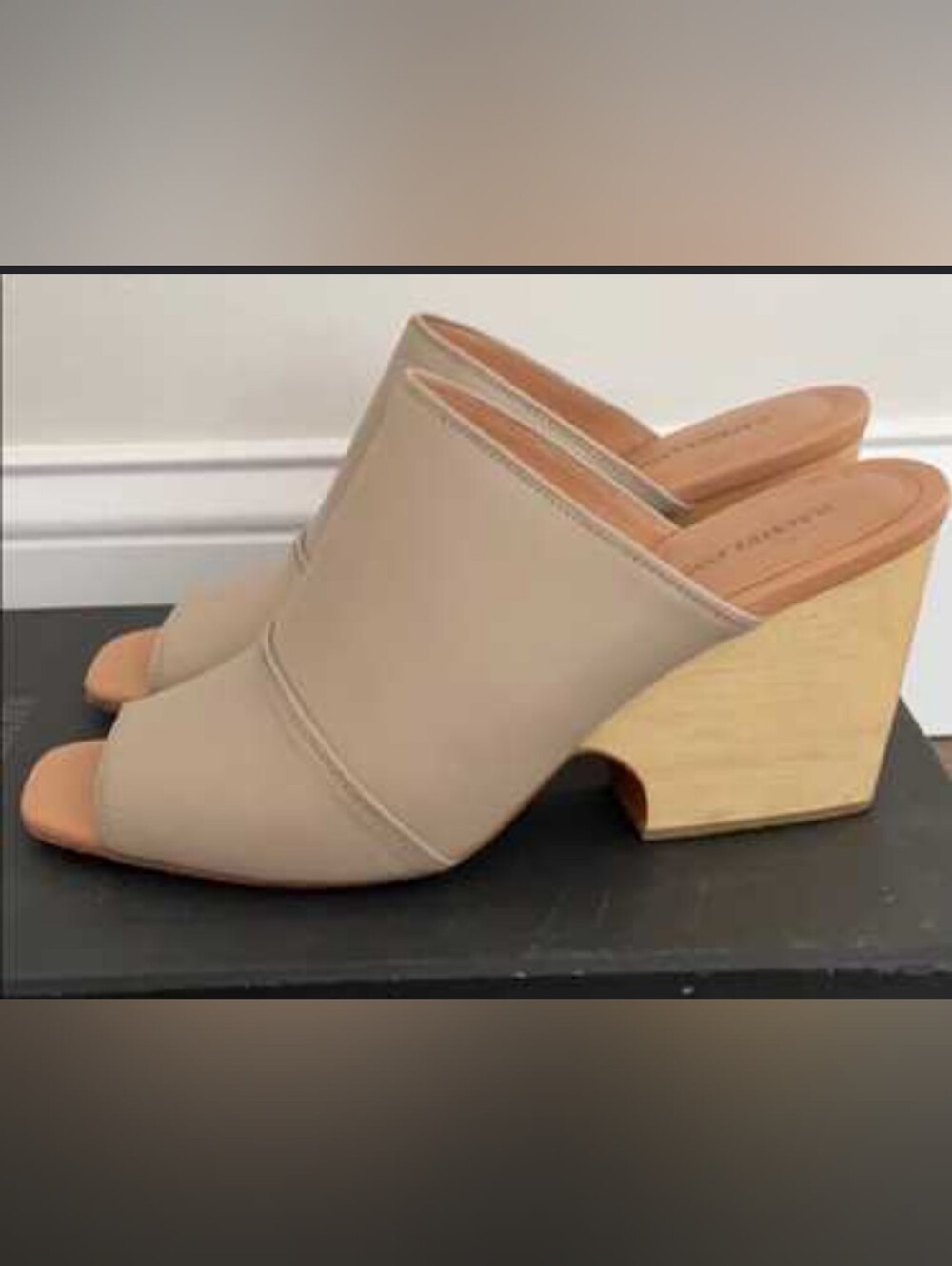 Rachel Comey Beige Leather Peep Toe Mule Wedge Heels Womens Size 10.5 Brand New.